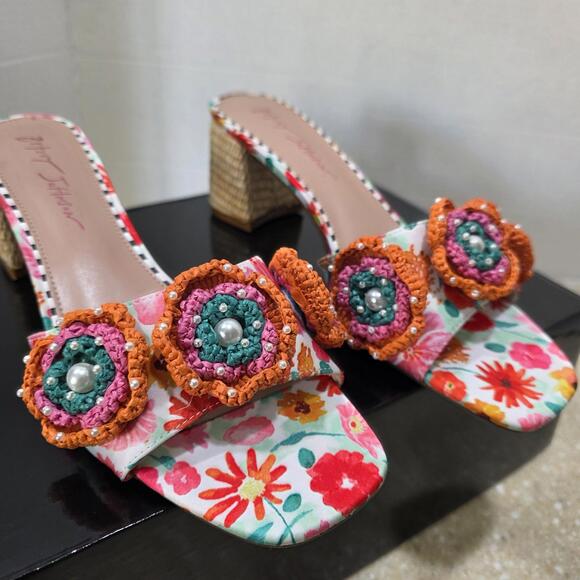 Betsey Johnson Dietrich Sandal Multicolor Floral Peal Embellished Women's 8.5